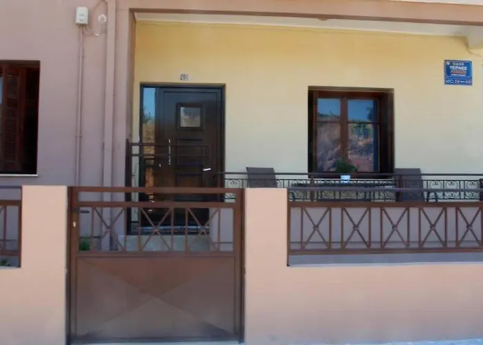 Daphne's House Families Only *