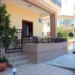 Daphne's House Families Only Apartamento