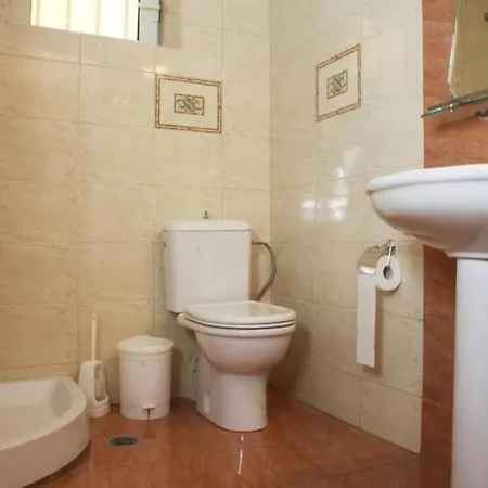 Daphne's House Families Only Apartament *