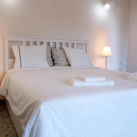 Daphne's House Families Only *