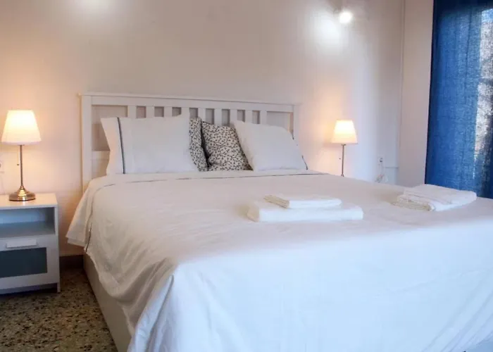 Daphne's House Families Only *