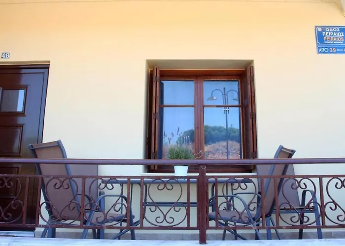 Daphne's House Families Only Lägenhet *